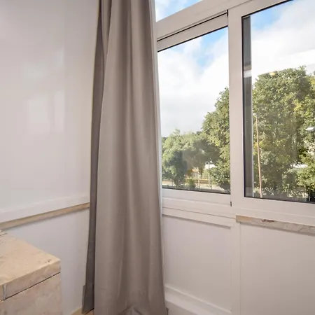 דירה Cozy Apartament In ליסבון